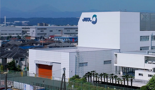 「三役好転」で強気転換！上昇期待高まる電子機器株と高値更新狙うホテル株